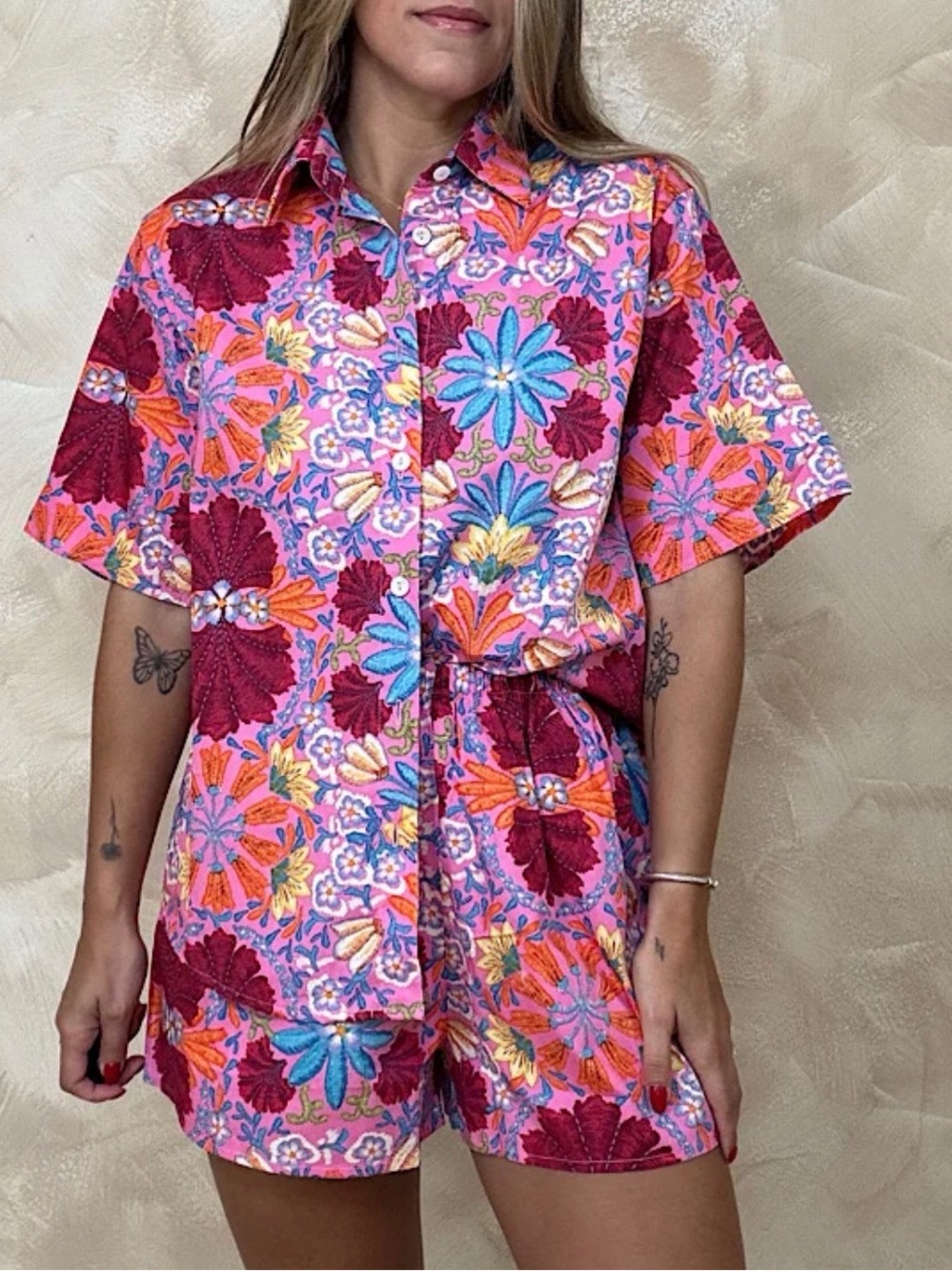 Olivaceous Pink Floral Short-Sleeve Button-Down Shirt
